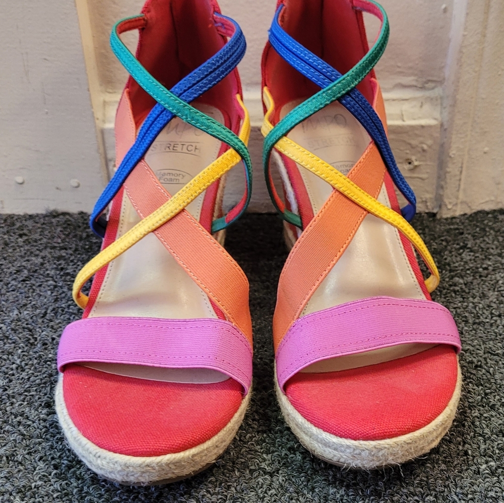 10 M Impo Wedges